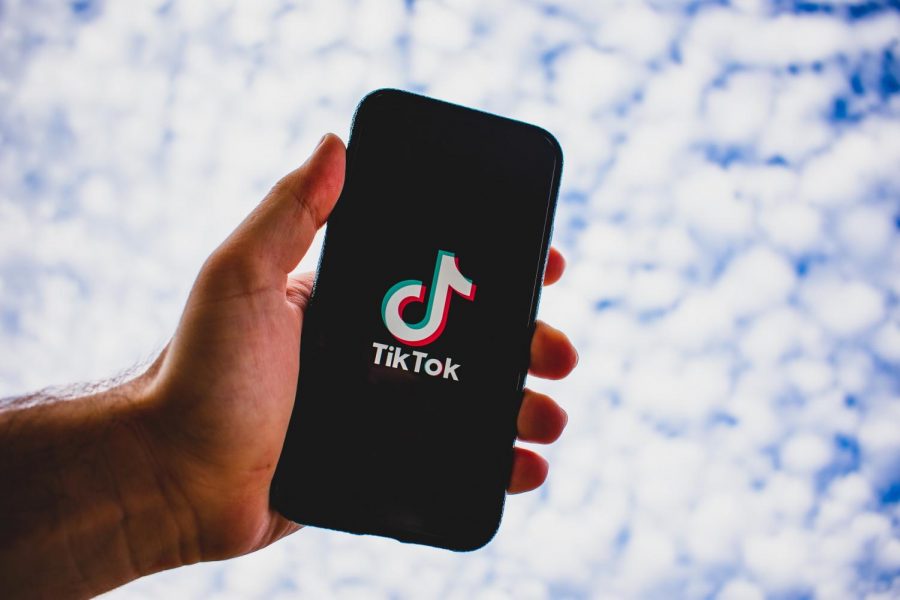 The very popular social media platform, TikTok, has the possibility of getting banned this month.