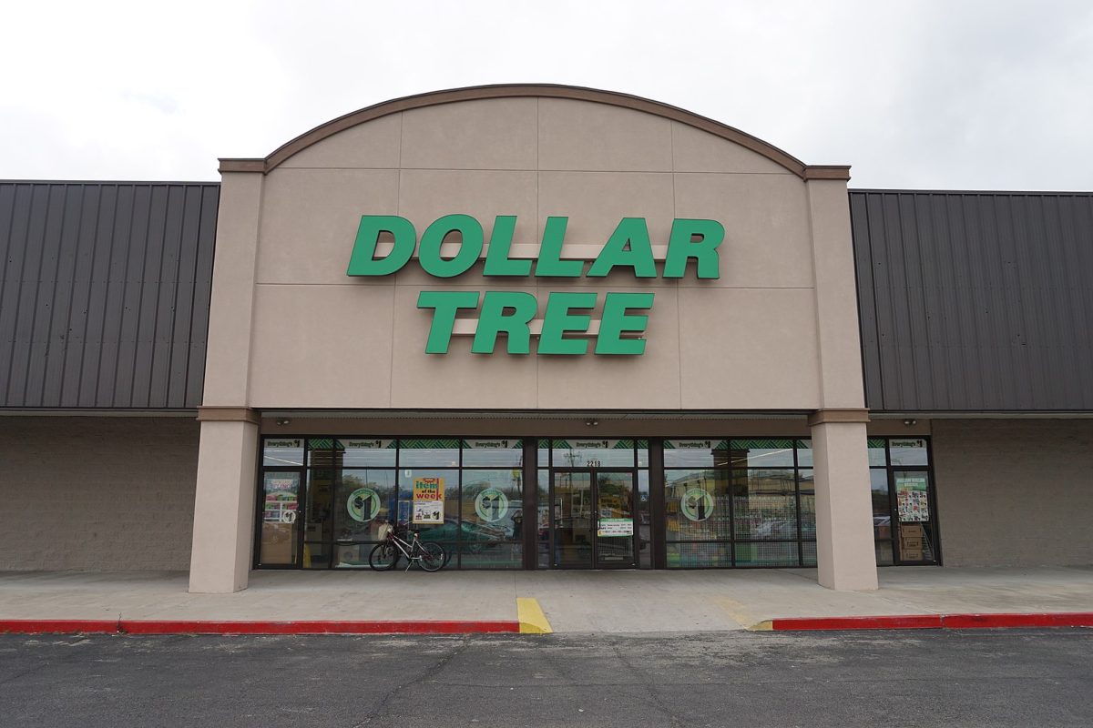 Dollar Tree makes a great place for a first job, with locations all over like this one in Commerce, Texas.
https://commons.wikimedia.org/wiki/File:Commerce_March_2017_096_%28Dollar_Tree%29.jpg