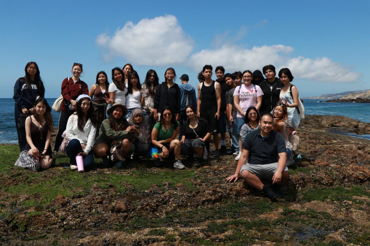 MECA students in marine biology take a group picture!